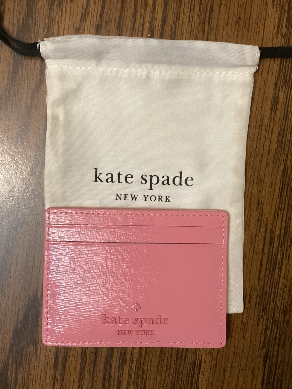 Kate Spade Floral Card Holder in Grapefruit Soda With Dust Bag, NWT - Picture 4 of 6